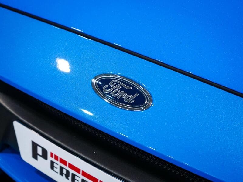 2017 Ford Focus - Thumbnail 41