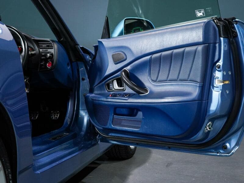 2004 Honda S2000 - Thumbnail 30
