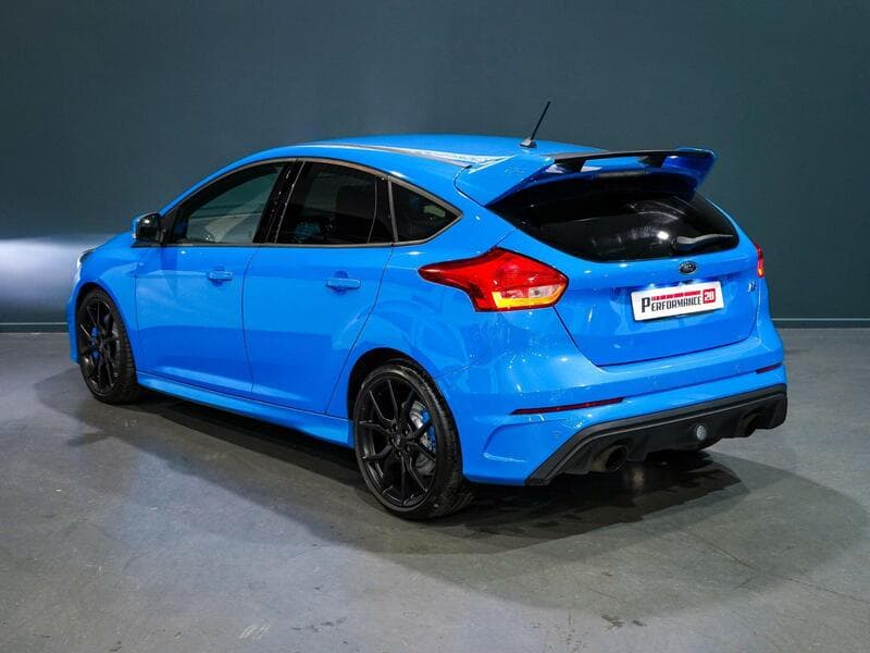 2017 Ford Focus - Thumbnail 9
