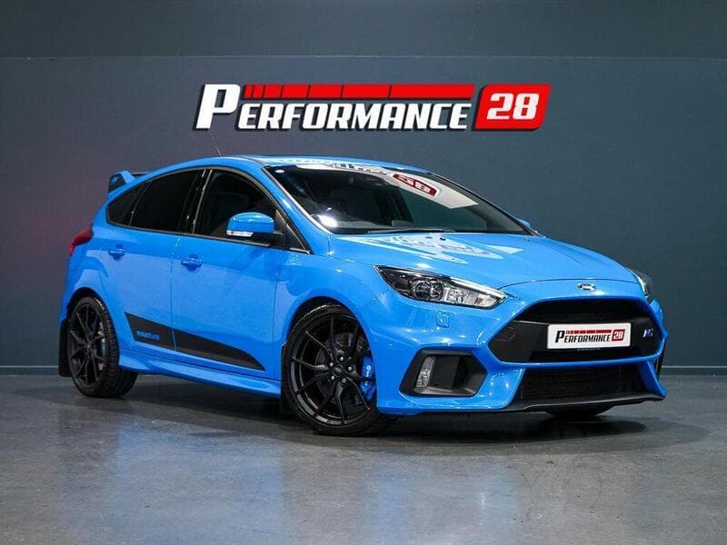 2016 Ford Focus - Thumbnail 1