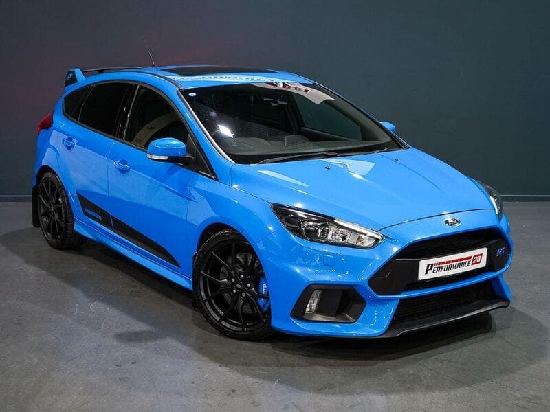 2016 Ford Focus - Thumbnail 2