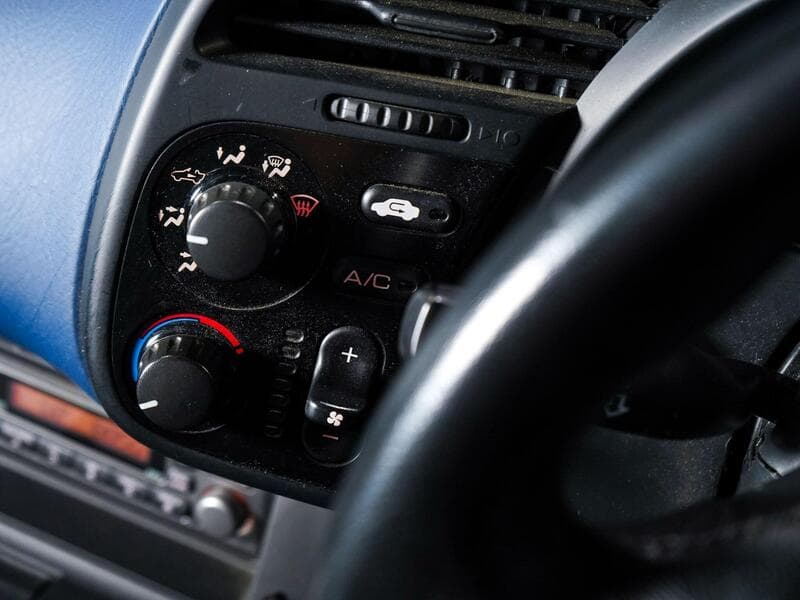 2004 Honda S2000 - Thumbnail 70
